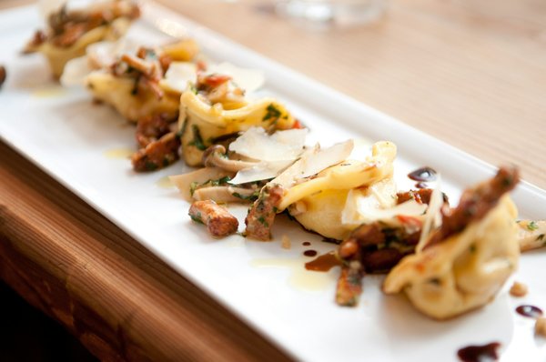 Comment préparer un ragoût de boeuf bourguignon avec une sauce riche et savoureuse ?